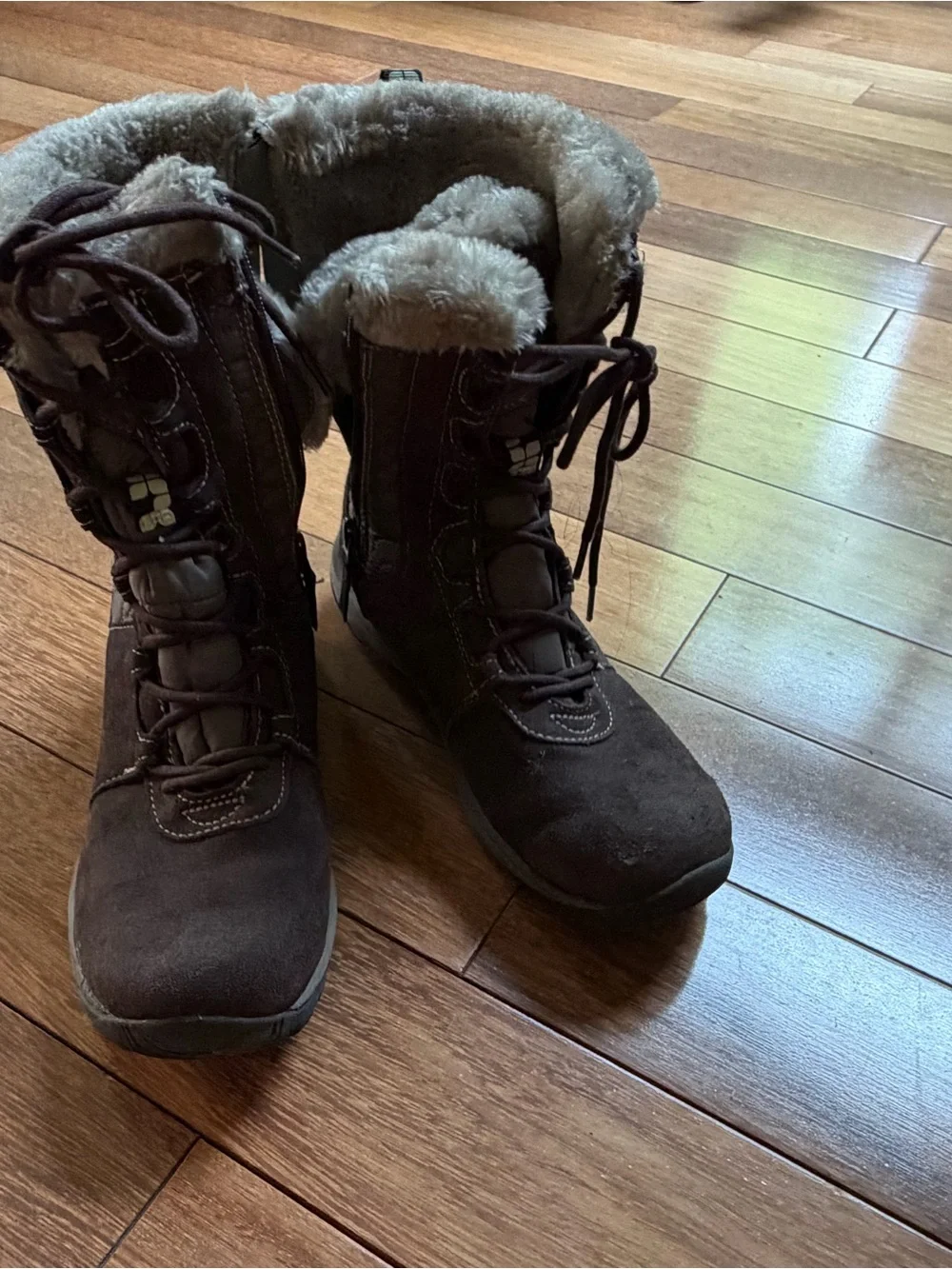 Merrell Women's Brown Faux Fur Winter Lace-Up Boots